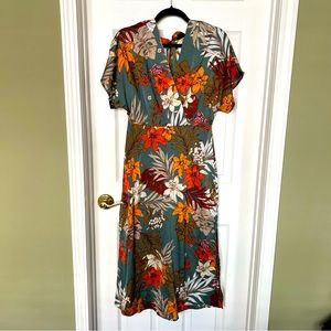 NWOT Eden in Love Tropical Midi Dress - size SMALL